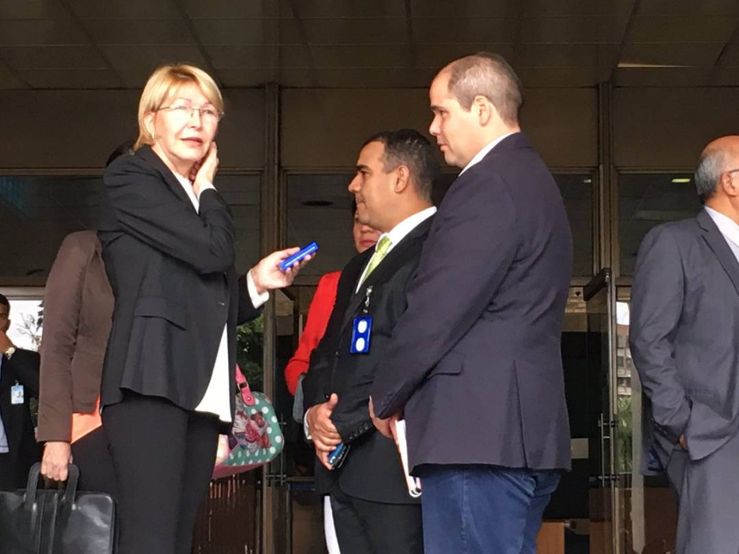 Fiscal <a href="/lortegadiaz/">Luisa Ortega Díaz</a> reivindica el 333 de la Constitución y convoca al pueblo a rechazar masivamente la Constituyente #AbajoLaDictadura