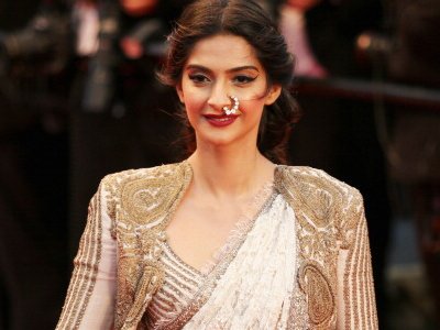 HAPPY BIRTHDAY SONAM KAPOOR.GOD BLESS YOU :) 