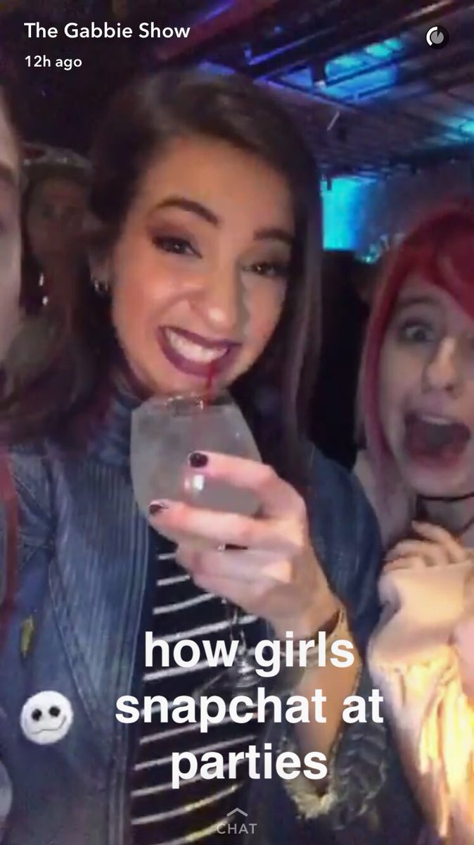 gabbiesrose's tweet photo. .@TheGabbieShow times a million for #ChoiceFemaleWebster bc she deserves it and is amzing and the sweetest person alive 💜💜#TeenChoice https://t.co/VfE1ZRvqeJ