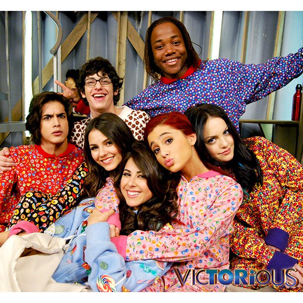 Victorious's tweet photo. HAPPY HAPPY #NationalBestFriendsDay from us and ours to you &amp; yours, bb's 🎶😍💘 https://t.co/yahwo5XNzB