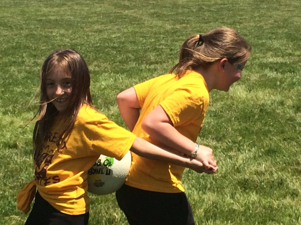 CarlaaveryCarla's tweet photo. @CarlaaveryCarla @RCSDPIRATES wrapping up Field Day 2017 https://t.co/1IWbECikp8