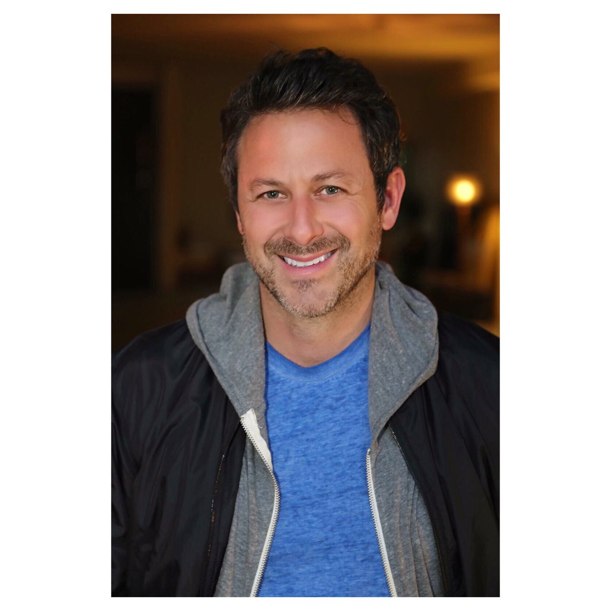 michaeldvz's tweet photo. Life is good ✨#headshot #actor #Smile #goodlife #devorzon https://t.co/IvQ19SGPKB