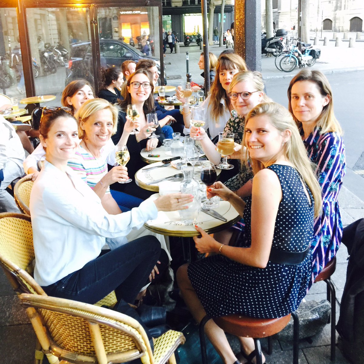AnneCMailfert's tweet photo. À la tienne 🥂 #cyrilhanouna #Hanouna #sanctions #TPMP  @csaudiovisuel #ForceJuridique  @Fondationfemmes https://t.co/wwSK8b2XJK