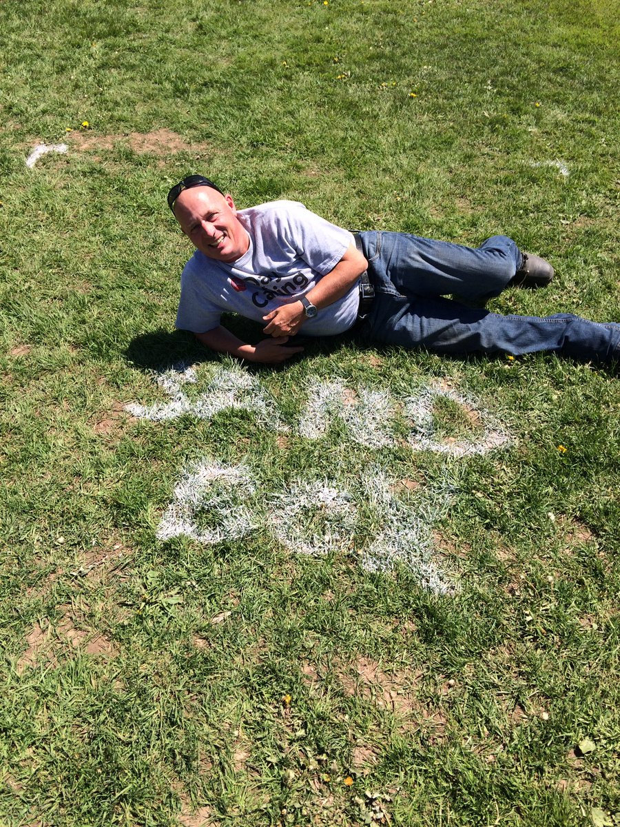 unitedwaygmsenb's tweet photo. Super volunteer 'Capt. Steve Crawford' has the scoop on at least one thing that's being built tomorrow during #UWDayofCaring https://t.co/bIITgCDTe9