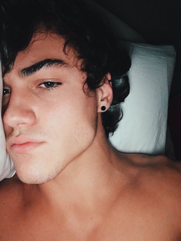 Dolanpicture's tweet photo. Bed time with ethan https://t.co/ZXOlUdg4FX