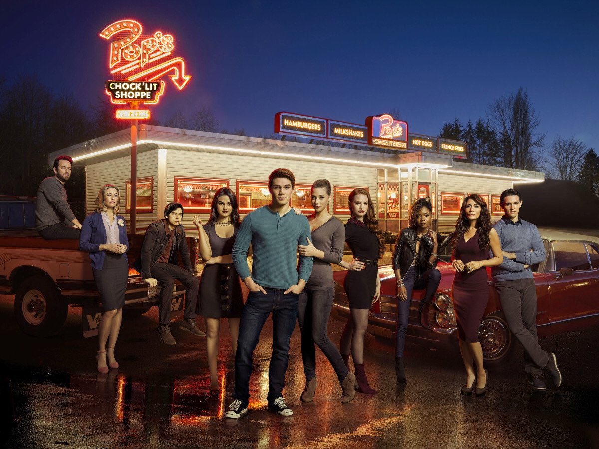CWRiverdaleNews's tweet image. #Riverdale Season Two premieres Wednesday, October 11 at 8PM EST on @TheCW!