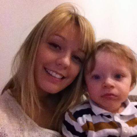 This little cutie just came to give me early birthday hugs 😍🎉 Not sure if he actually wanted them judging by his face though 😂😂😂