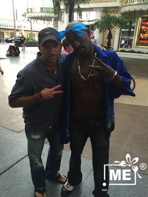 #gigeo #founder WhoLovesYou.ME #buskers #musicians #streetperformers 5322