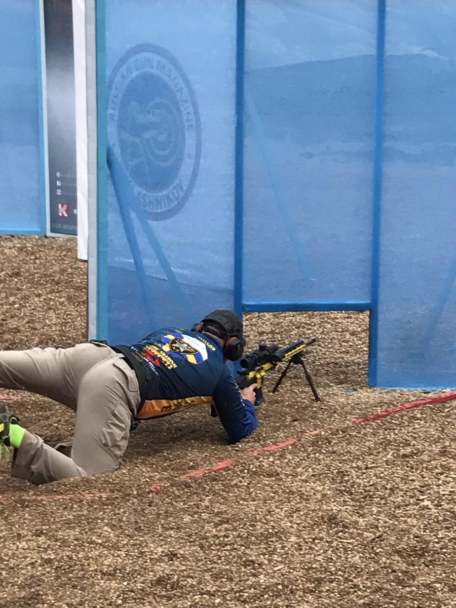 PiaClerte's tweet photo. Getting into position is key when shooting. Here a study in "hitting the ground" 💪🏻😁👍🏻
#WorldShoot2017 #pewpew #IPSC #ParkPatriot #Russia https://t.co/Z01iikicGc