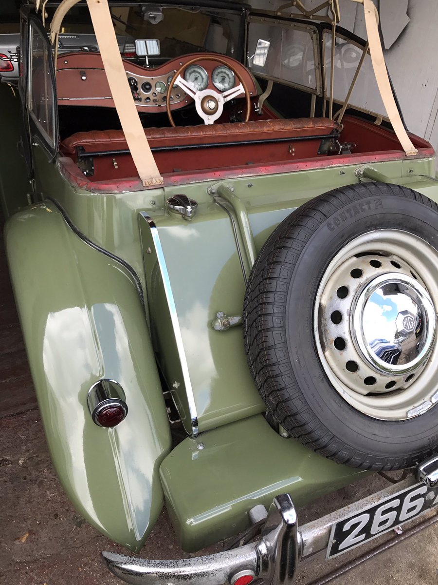 jaycoopertrim's tweet photo. Rear window replacement #mg #clearwindow https://t.co/e3uCbvCJE4