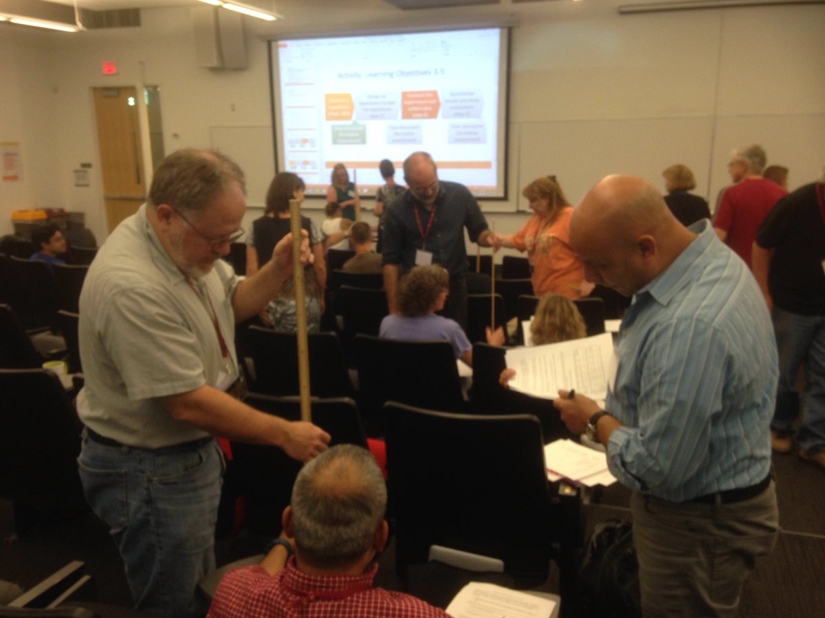 GermJuggler's tweet image. Next up in our #CelebrationOfActiveLearning Illustrating how science works #NSSI2017 @SumInstSciTeach