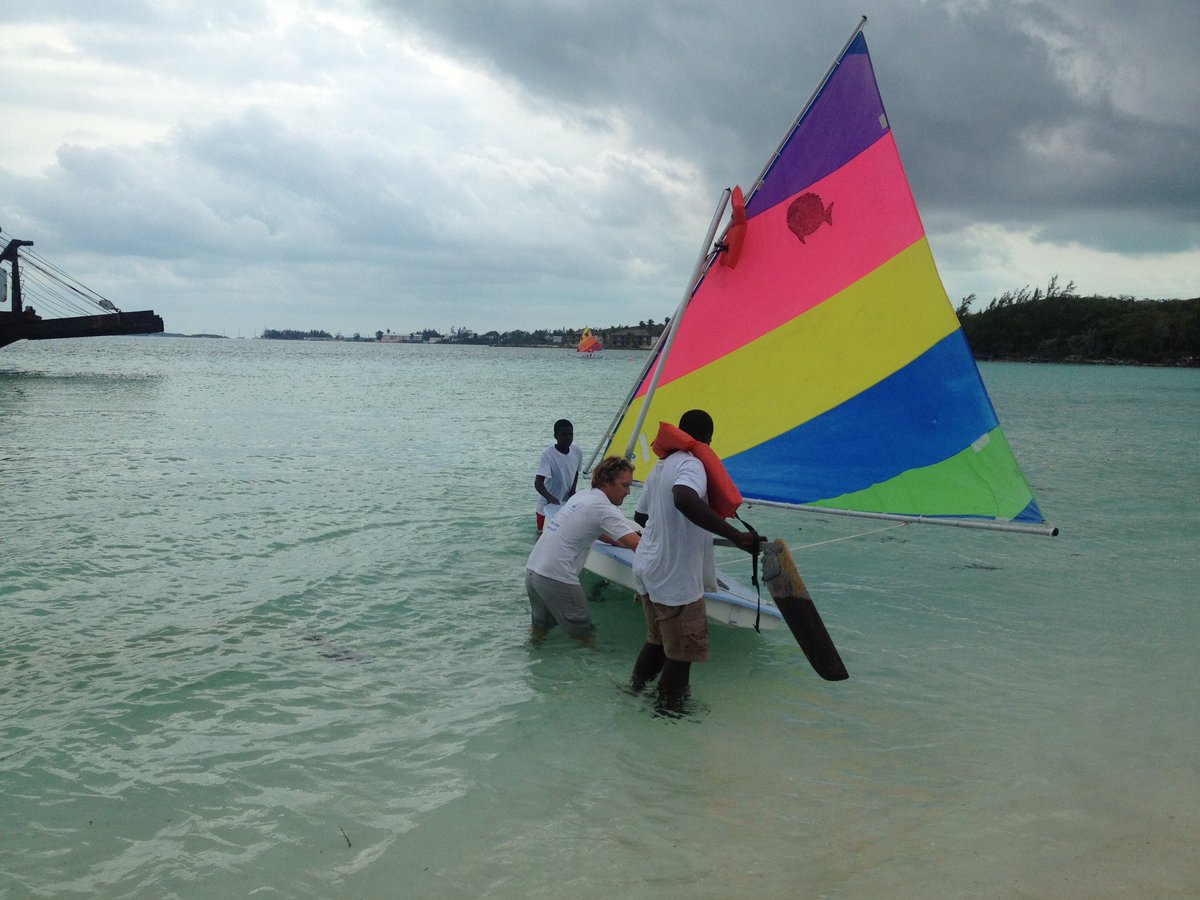 NYCSailingCamp's tweet photo. Exuma youth learn with AY crew. These kids rock! So in tune with the water. #WorldOceansDay #kidsconnectedbywater https://t.co/pWml949TlT