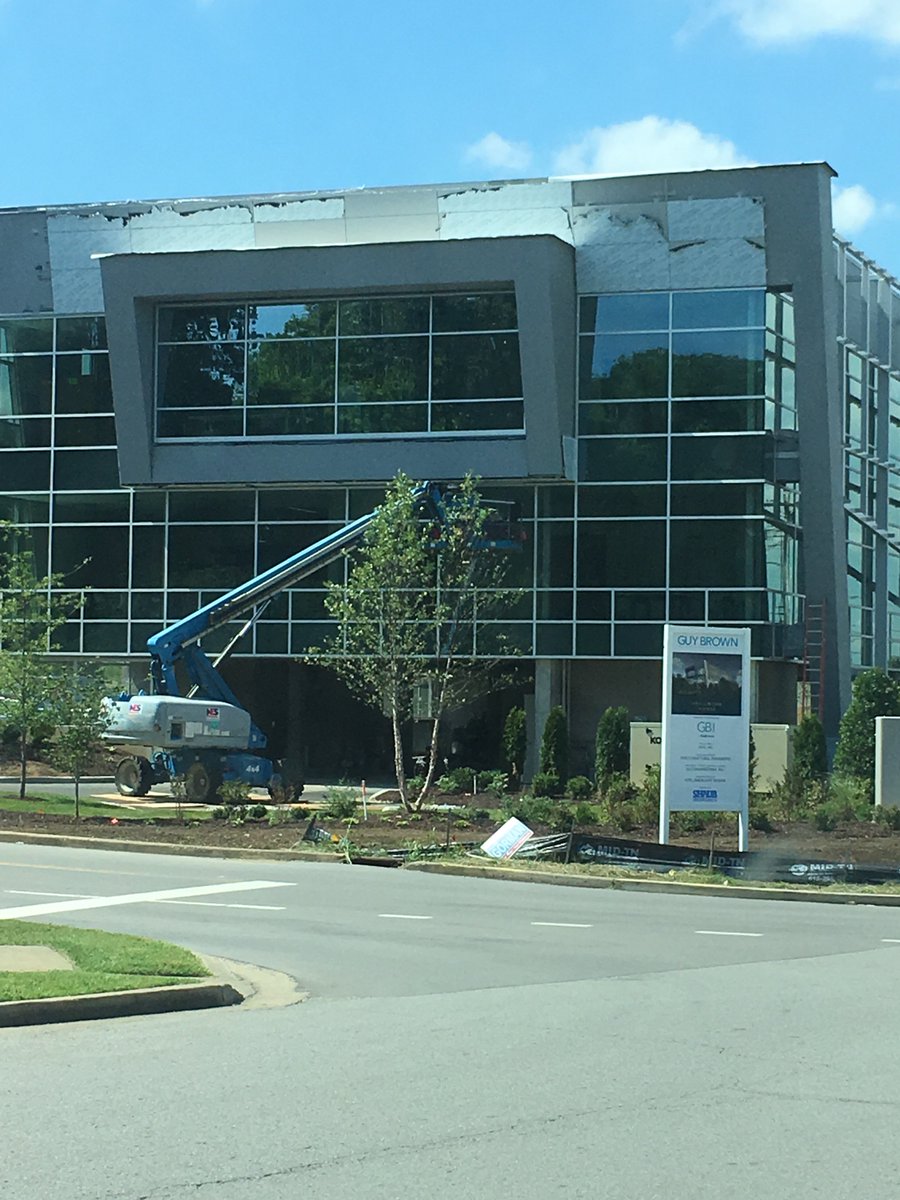 StaffGroupNash's tweet photo. Out in Brentwood Tn @Shaubconst is helping the #growth. New office spaces for someone soon. $tsgl #thestaffgroup #newconstruction #nashville https://t.co/Wvlyw3kVlY