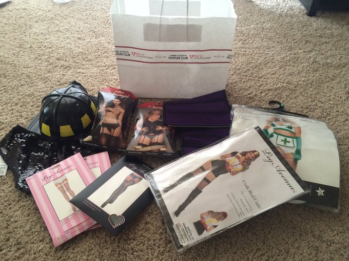 Look at all the good stuff @Vuloveboutique stocked me up with. Gunna look fly this weekend @dejavutijuana<a class="tags" target="_blank" title="On Twitter" href="/?out=eyJ0eXAiOiJKV1QiLCJhbGciOiJIUzUxMiJ9.eyJpYXQiOjE3MjA4NTAxNTgsImlzcyI6InR3cG9ybnN0YXJzLmNvbSIsIm5iZiI6MTcyMDg1MDE1OCwiZXhwIjoxNzUyMzg2MTU4LCJyZWRpcmVjdF91cmwiOiJodHRwczovL3R3aXR0ZXIuY29tL1Z1bG92ZWJvdXRpcXVlIn0.V50gRRy9xpqHNl2lz5eiYopVxEp3kLGy7DikJiajLKOVTCMD5W3w5yW7Nhoyhyo7ZUYOVgs3iNi800bTHtQBhg">@Vuloveboutique</a><a href="/tag/wanted"class="tags"><span>#wanted</span></a>