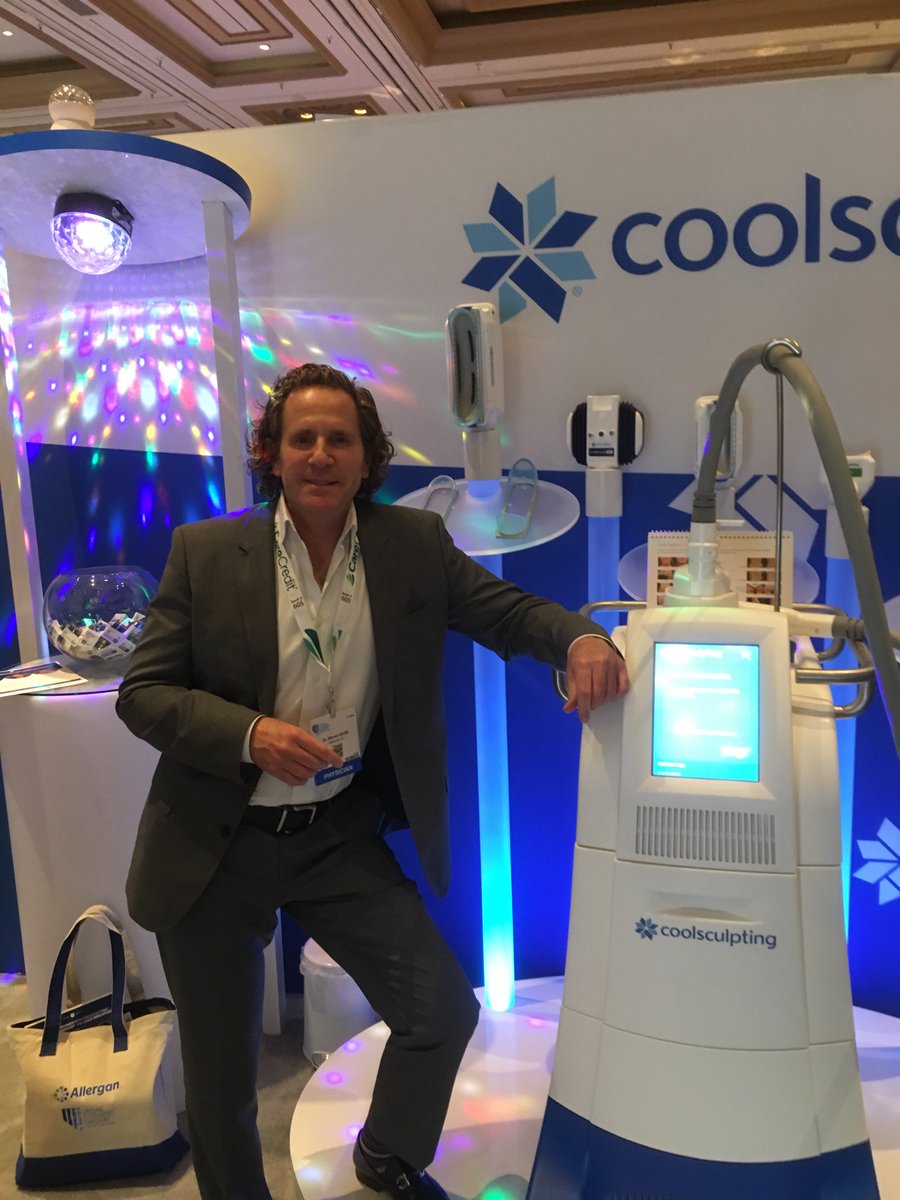 DavisCPS's tweet image. The exhibits never disappoint. #Coolsculpting #VCS2017