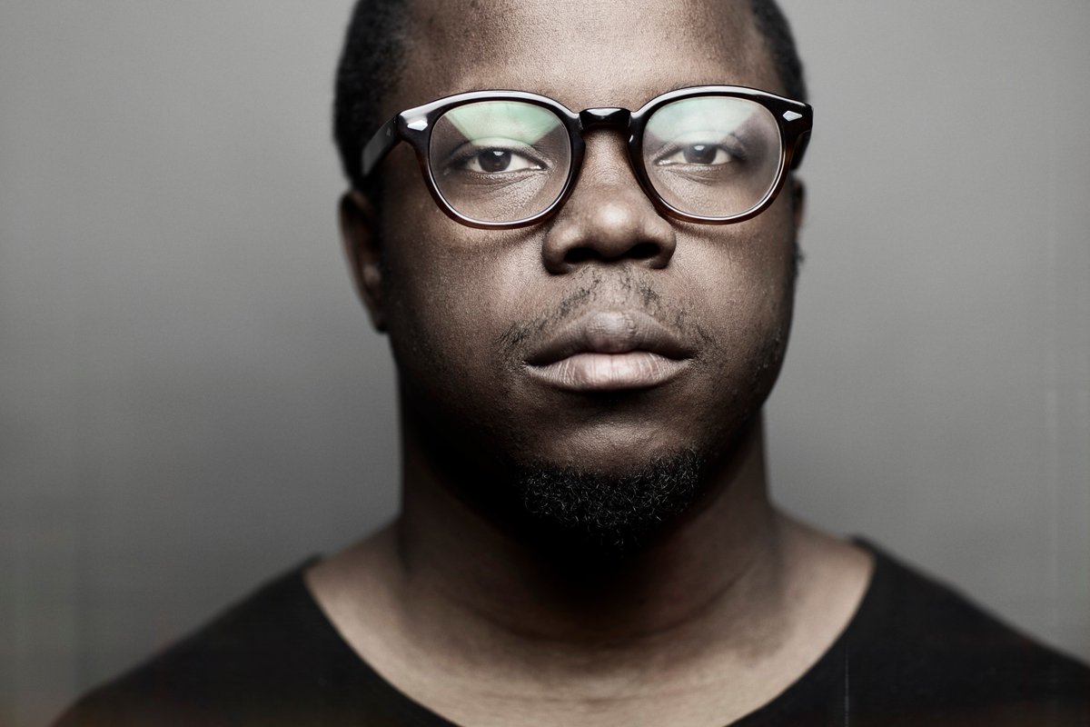 bluenoterecords's tweet photo. Hear a track from #AmbroseAkinmusire's new live #VillageVanguard double-album #ARiftInDecorum over at @REVIVEmusic https://t.co/ONCG4U9PX6 https://t.co/7Z0GSXAUPS