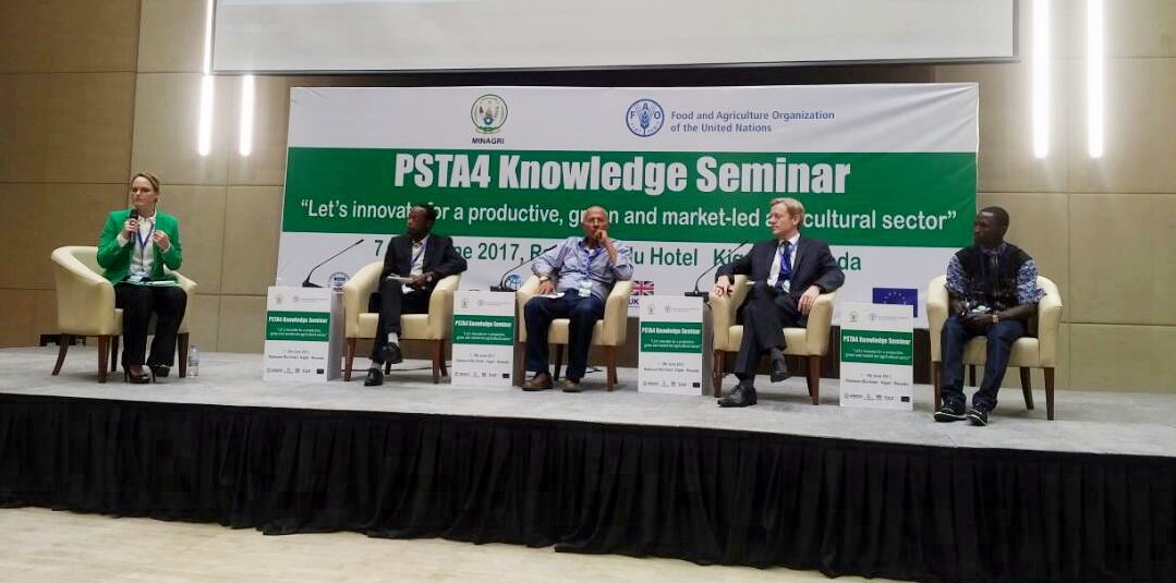 BosireOnyi's tweet photo. Interesting discussions at #PST4 by @RwandaAgri on future of Agriculture . @kilimoKE should learn some ideas from Rwanda.#UjuziKilimo https://t.co/3lPE9WvaR3
