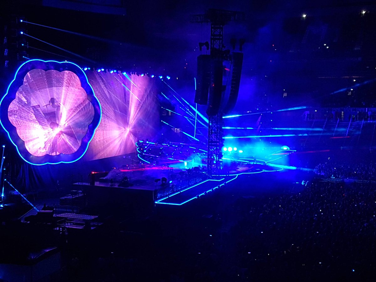 GroupamaStadium's tweet photo. Le Parc OL en mode concert ! Merci @coldplay !! https://t.co/LxrgOIvE6f