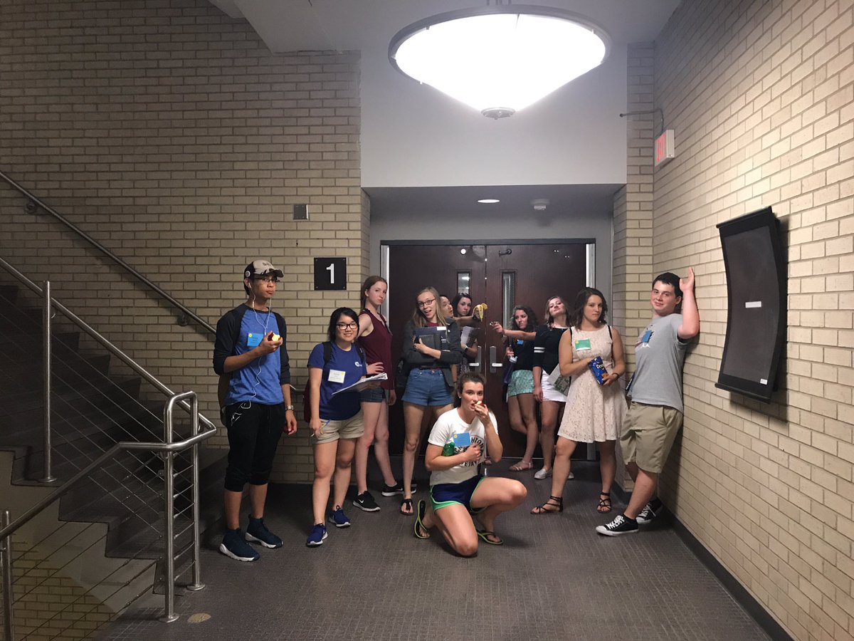 yummyyellowmac's tweet photo. @NewBluejays #SPyellow #epply https://t.co/TS37lltUXU