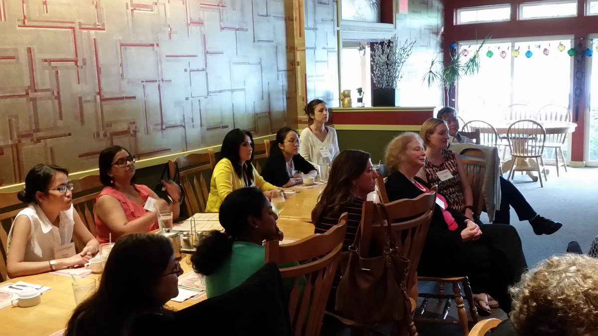 griffitles23's tweet photo. Network Dinner with @GLOBALFOUNDRIES Fab 9 SLE Dale Miller and GlobalWomen. https://t.co/rPnzKKUW0R