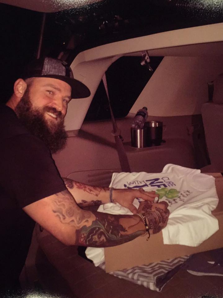 curenfwithjack's tweet image. Thanks to Mr. Zac Brown of the @zacbrownband  for his continued support of Jack and @curenfwithjack  #ENDNF #specialnote #verycool