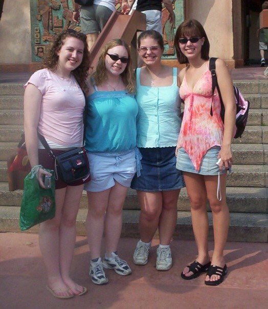 kristen_proz's tweet photo. Happy #NationalBestFriendsDay to the girls that have had my back through it all. #2005Throwback @captkait @laurrrabeth #twitterlessHersh https://t.co/gkM2FEVBK3