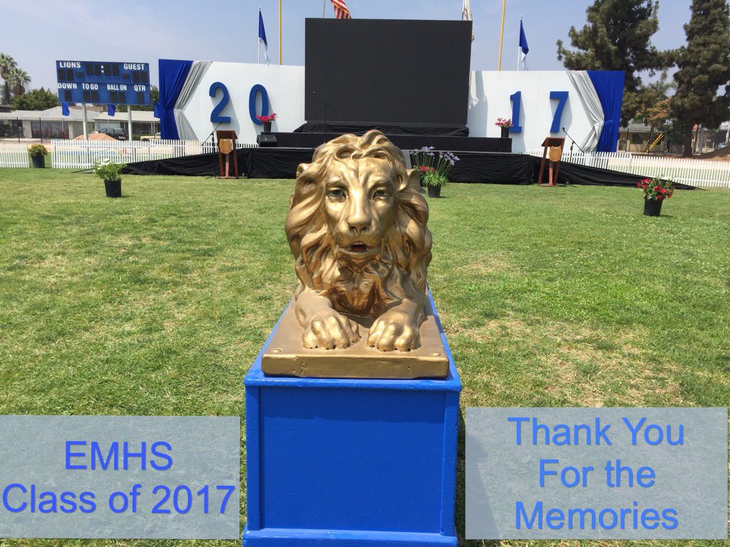 ElMonteLions's tweet photo. #OneSchoolOneTeam #1since1901 #2017 https://t.co/4YpyS83nSk