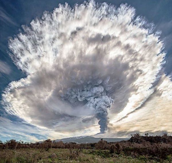 rybotics's tweet photo. Sicily, Italy. t’s known as the tallest active volcano in Europe - nunziosantisi https://t.co/bUZMwN5Rjb
