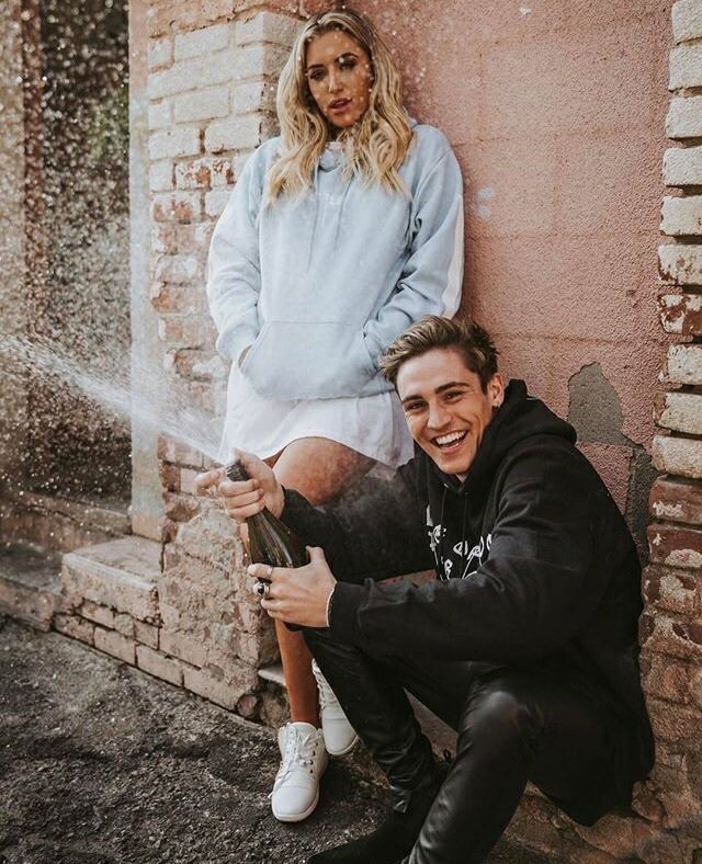 SammyWilkLATAM's tweet photo. 📷 : @sammywilk con @stassiebaby https://t.co/CQrml09ATX