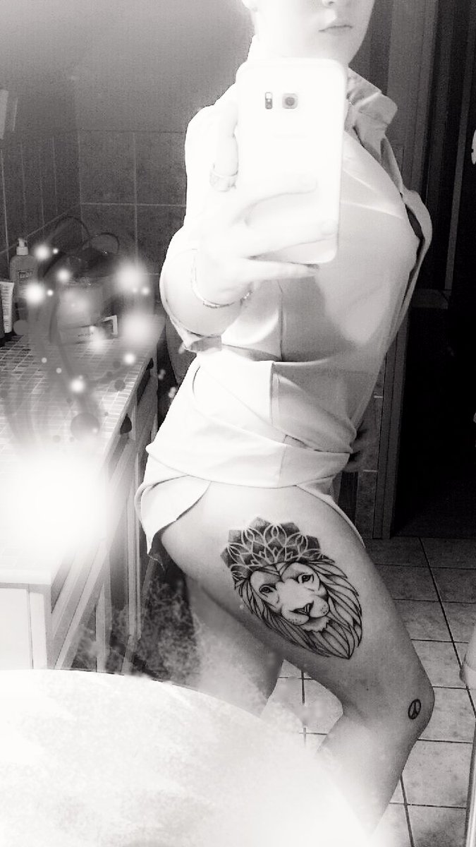 BadaBoom_Crack's tweet photo. @LeVraiHoroscope #TeamLion https://t.co/np9cuCeTAY