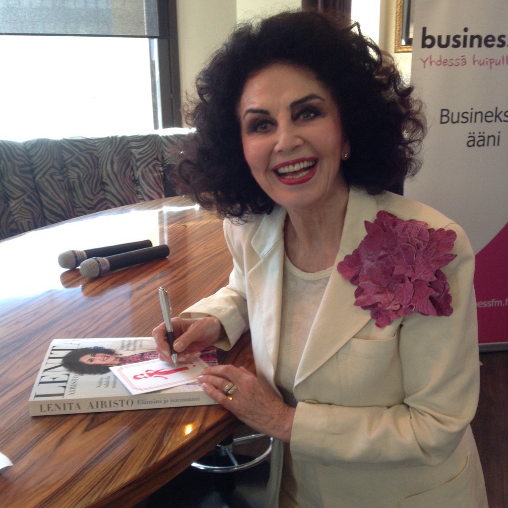 Lenita Airisto BusinessFM talk show'n vieraana Hard Rock Cafessa ke 7.6.2917 #businessfm #lenita #hardrockcafe