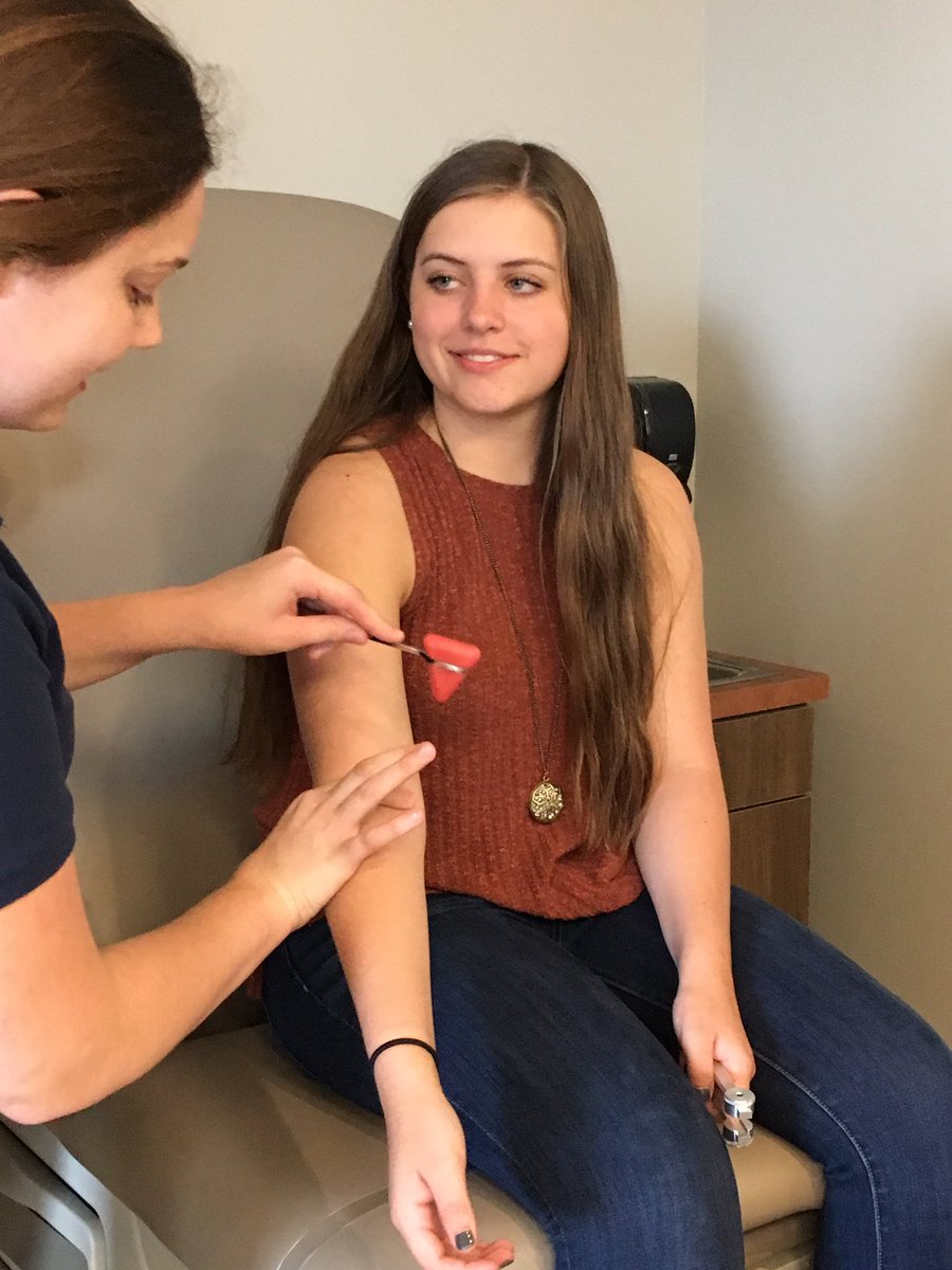 pathwaysbradley's tweet photo. YCC Health Science Camp helped with a simulation birth this afternoon @LeeU Nursing Department! @BradleySchools https://t.co/UO30t7nugT
