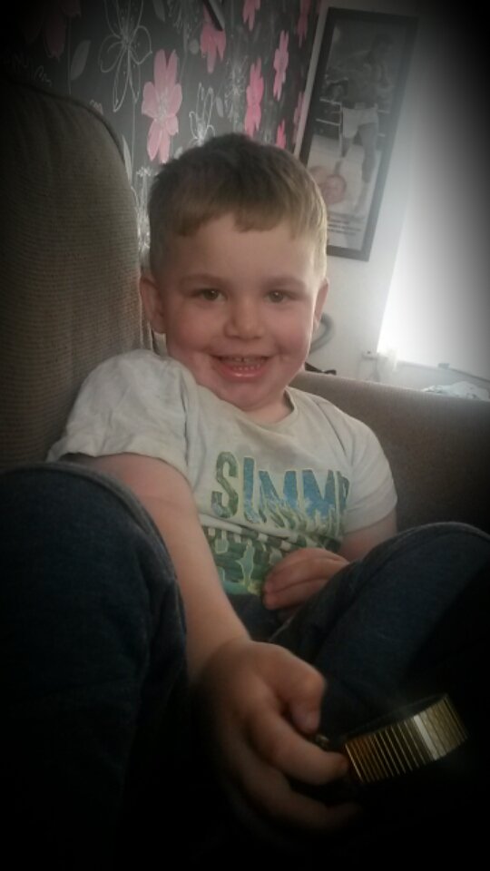 Stephenhaslam7's tweet photo. #life daddy's little prince. https://t.co/Cr2qvL3jDU