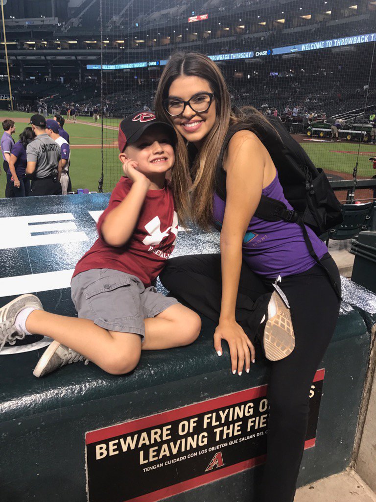 Brian_Sexton's tweet photo. Love Lauren @Dbacks #Rallybacks! https://t.co/3M46kTFR2h
