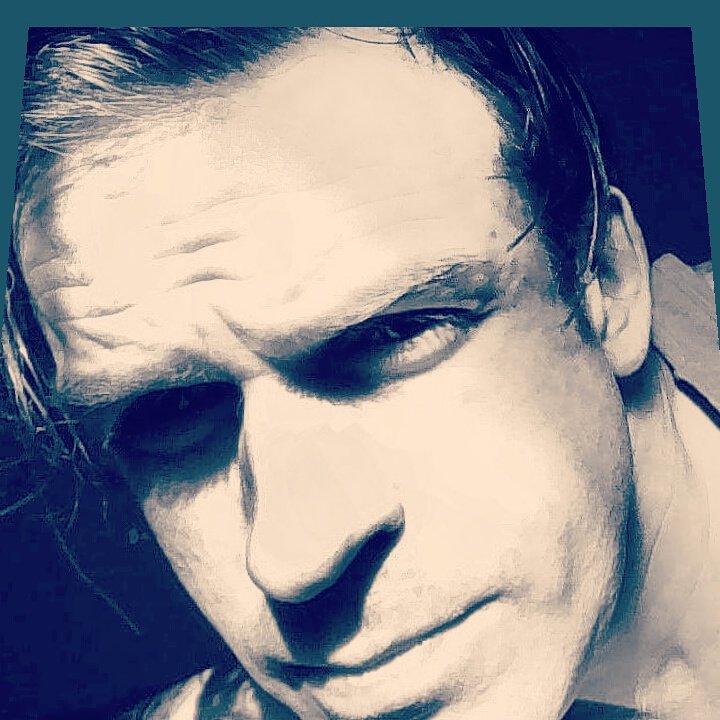 twistsendturns's tweet photo. #NewProfilePic https://t.co/niKKy31dHE