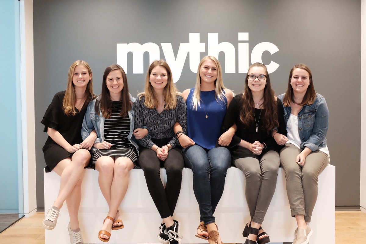 Say hello to our new interns, we're thrilled to have them onboard! Here's to a mythical summer! 🎉