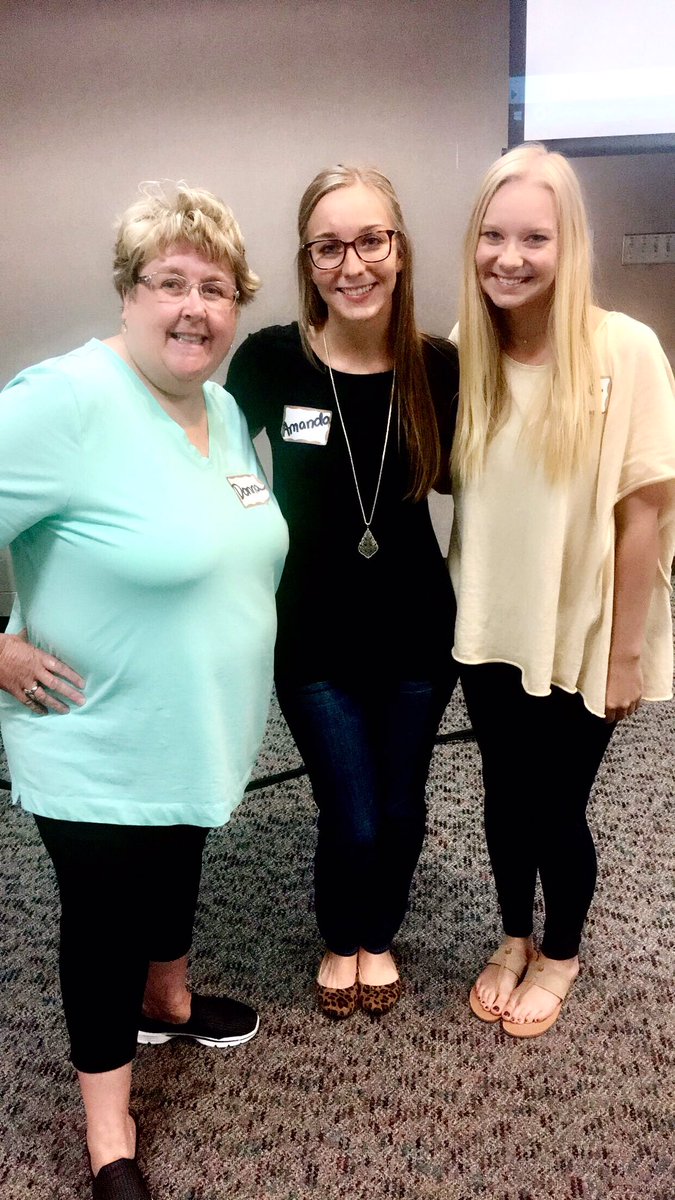 _gillespiekate's tweet photo. So loved our Capturing Kids' Hearts experience! Can't even wait to get this going next year. ❤ @donnatparker #creechpride https://t.co/scuilZd5Oa