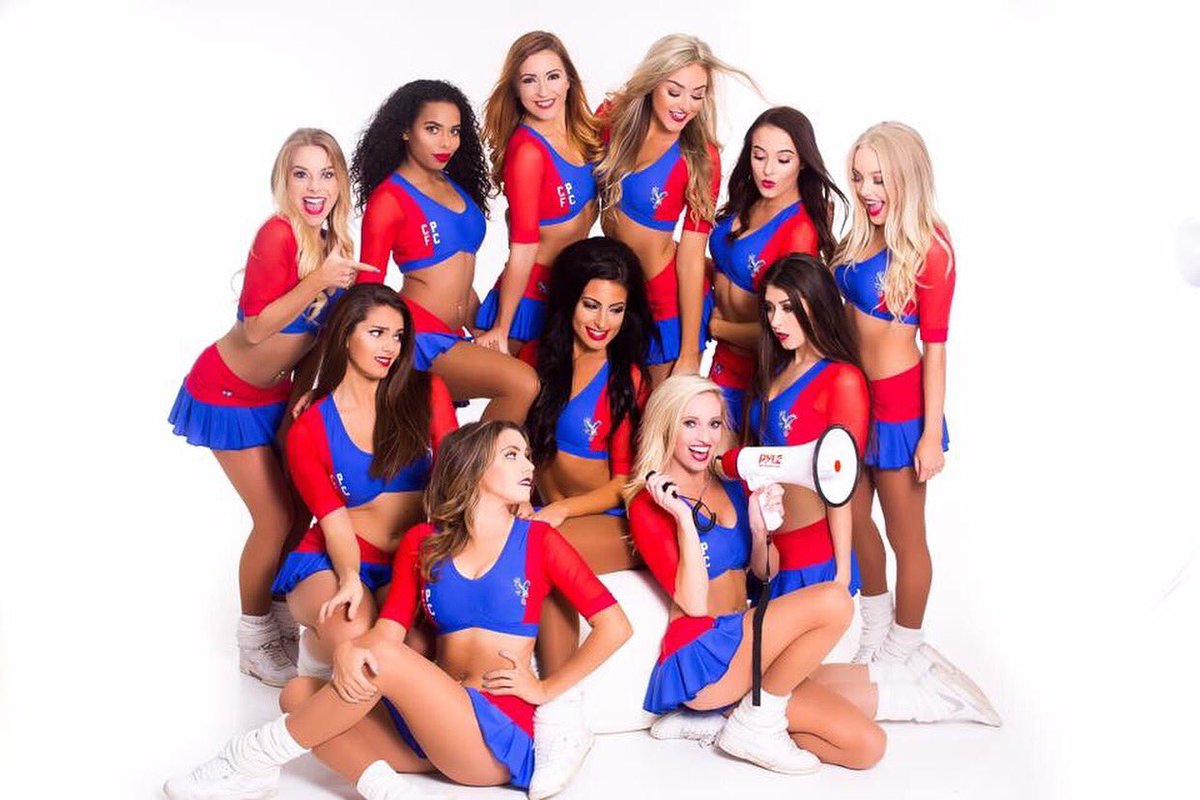 SophiaFarinella's tweet image. Missing the squad ! @Crystals_CPFC  ❤️💙