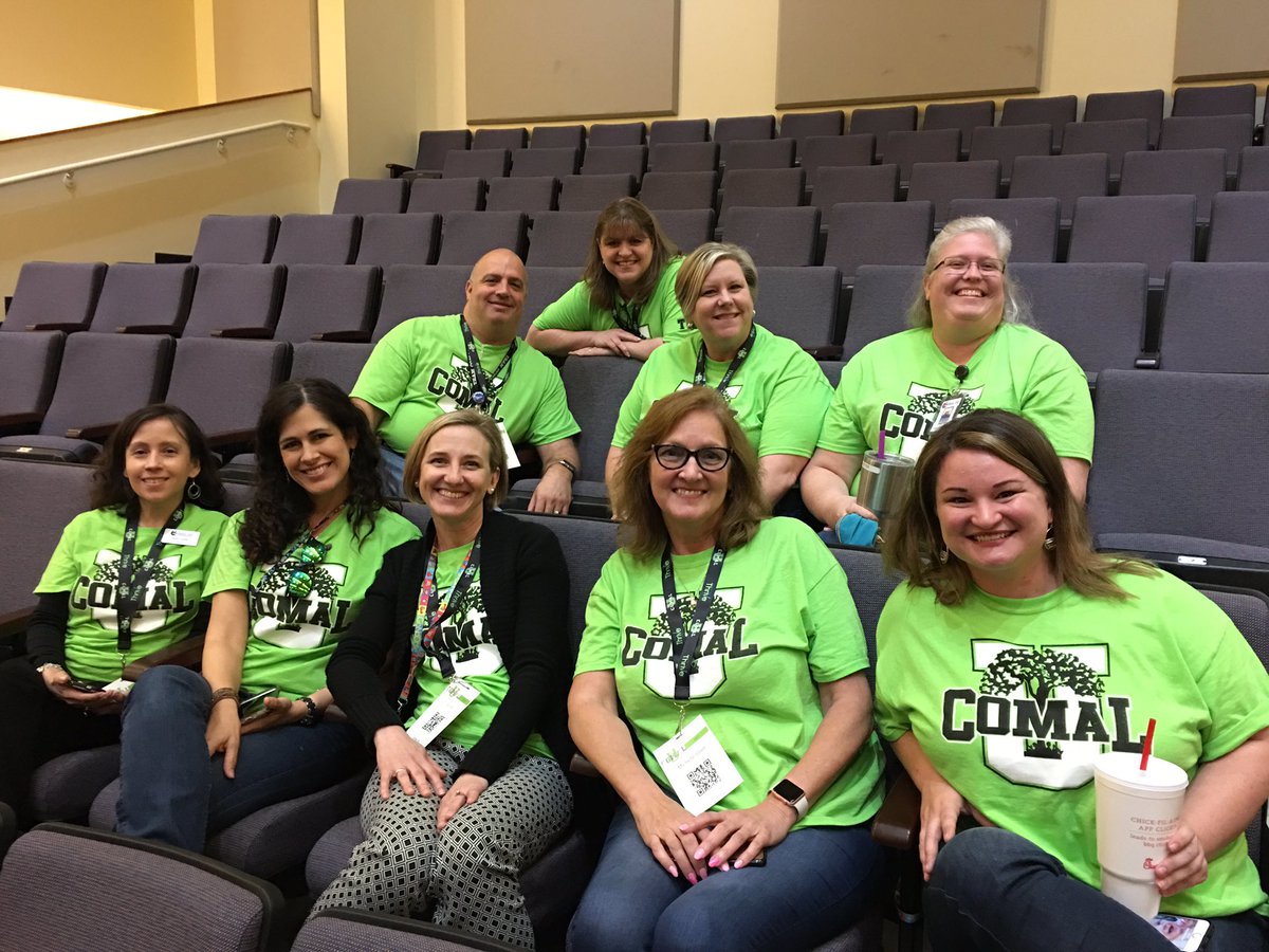 mpaullus's tweet photo. Amazing week at #comalu17. Love our Instructional Tech Team. #comalteamwork https://t.co/wyQynoOa3h