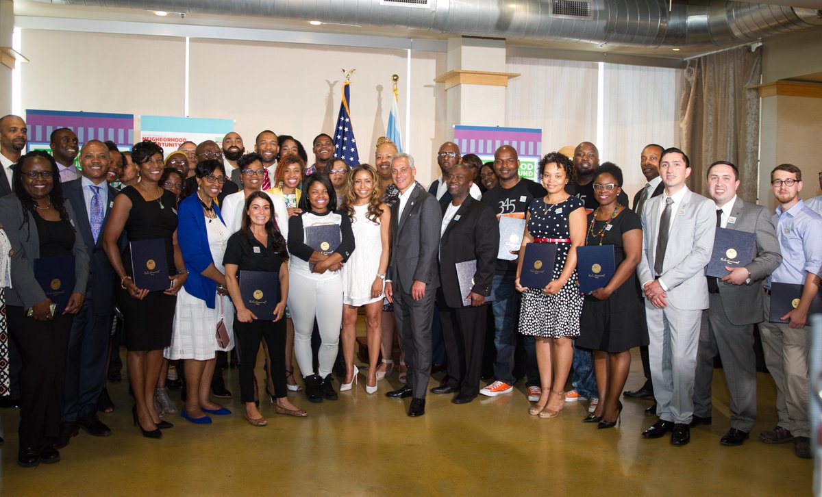 Here are the first Neighborhood Opportunity Fund recipients, from vegan eats in Chatham to a North Lawndale nursery. bit.ly/NeighborhoodOp…