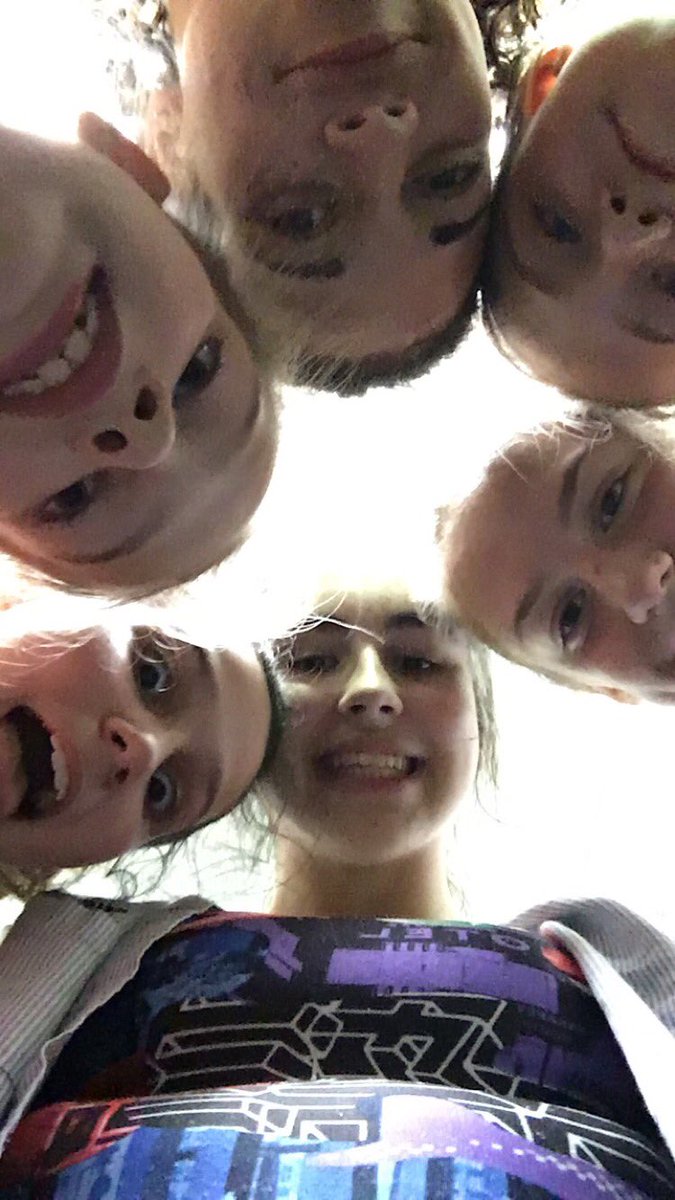 charmacneil's tweet photo. #NationalBestFriendDay @hannah8553 @dnxxll @jesss__wheeler #twitterlessfriends https://t.co/0X4Z4GJ5co