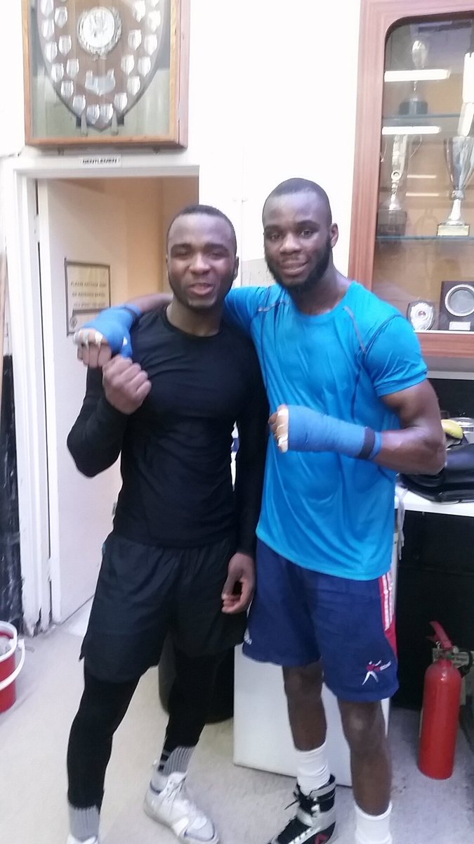 Good Sparring Session Tonight With The Bro <a href="/2SlickChris/">Chris Kongo</a> ✊✊ <a href="/Lynnacboxing/">Lynn ac boxing club</a> #Home Of Champs.