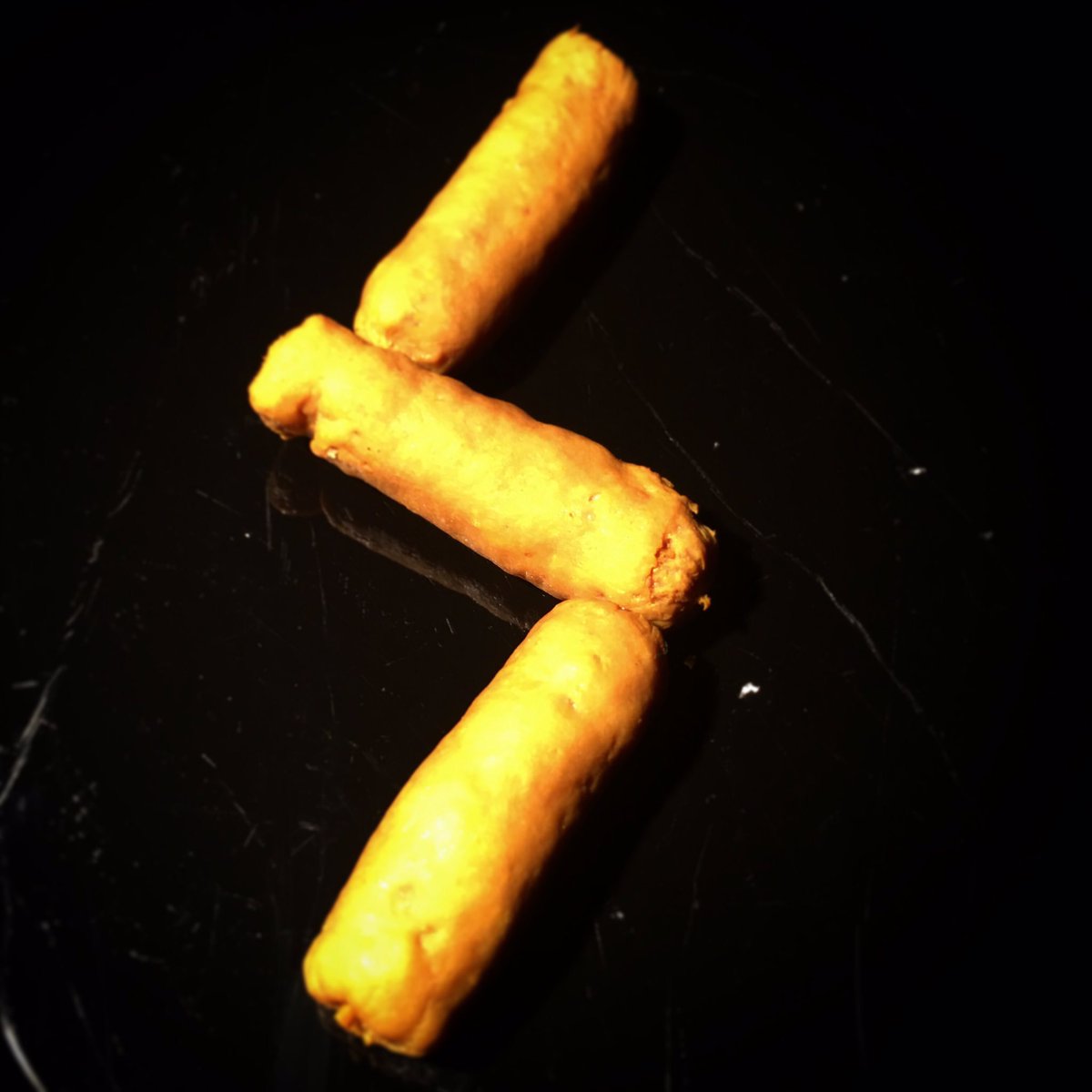 After many hours,here's the <a href="/sc_lightning/">Sunshine Coast Lightning</a> dedicated skewered 'gourmet' lightning bolt sausage @abcsunshine <a href="/moreblackmagic/">Robert Blackmore</a> <a href="/bruceatkinson17/">Bruce Atkinson</a>