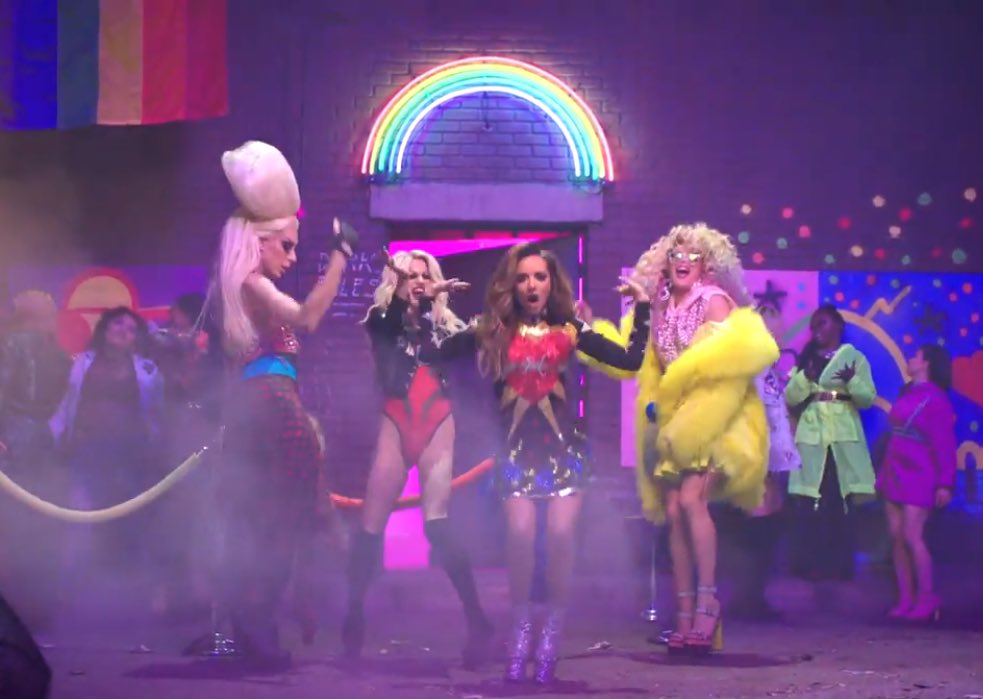 vietbaddie's tweet photo. Little Mix just released one of the most important and empowering music videos of 2017. THE FUCKING REPRESENTATION. https://t.co/rsMvf51Ile