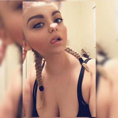 Tigresss_18's tweet photo. #NewProfilePic #BackBitchez 💯💙😝 https://t.co/fptZKzvZP5