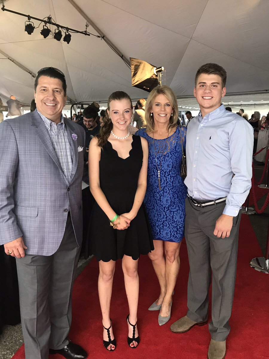 W3DapperDads's tweet photo. Lansing's got talent! Check it out @Kositcheks. #dapperdads2017 https://t.co/CHQx9wd3yN