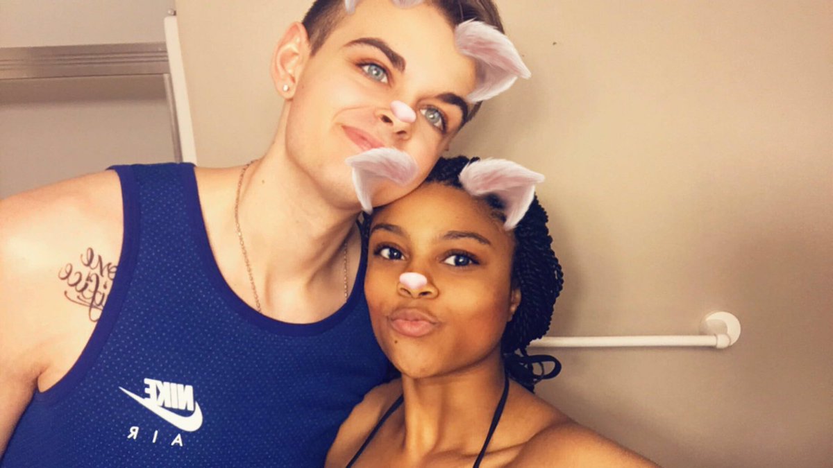Naked_N8's tweet photo. Best girlfriend ever!!!!! Thank you so much @Chels_Cotton for the early birthday present 🎁🎉😘❤️❤️ I love you to the moon and back!!!! https://t.co/wXGtuxcRr1