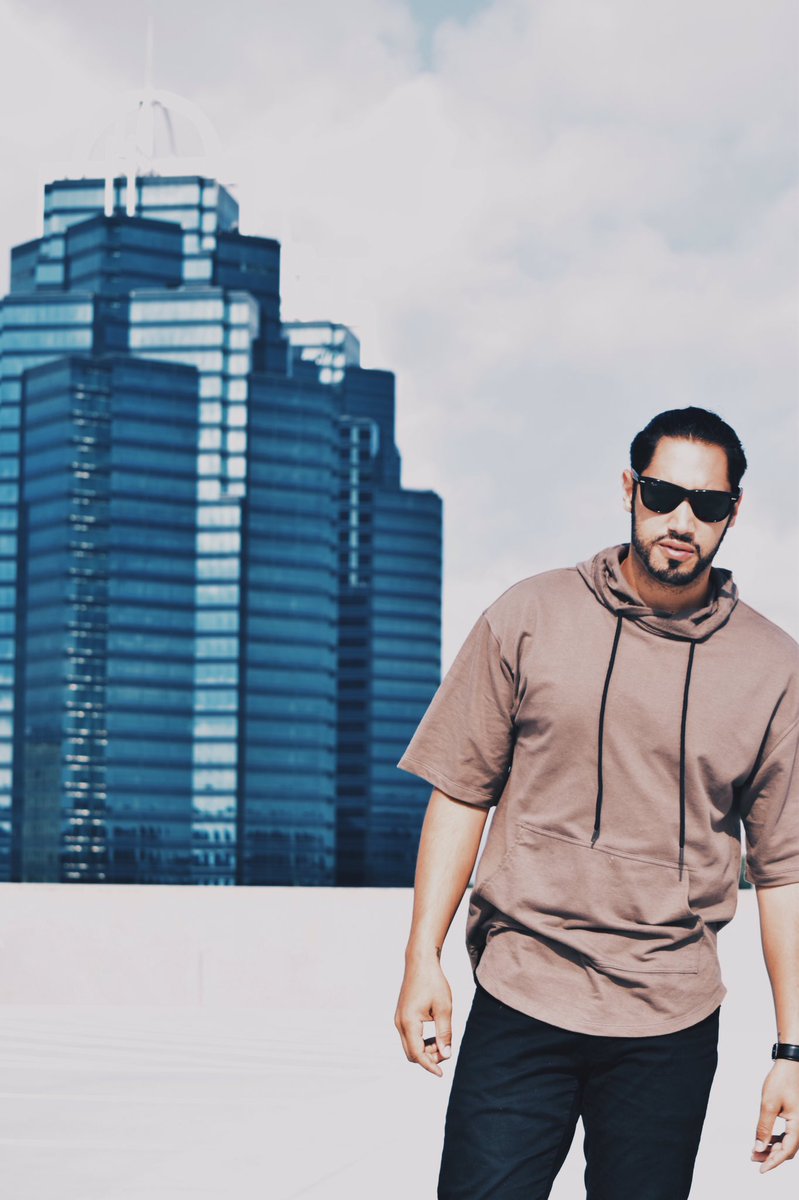 Primapics's tweet photo. Just a few shots from today's shoot with @IamPeterZ  see the rest on https://t.co/LgDyTrHNsz https://t.co/SWqb3bwjHh