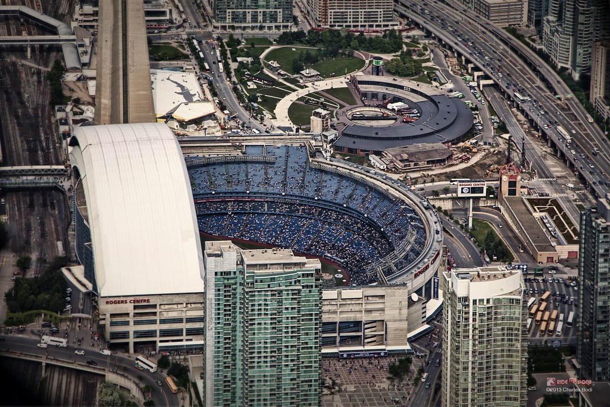 The Blue Jays are building a patio outside the Rogers Centre bit.ly/2r1cr0R