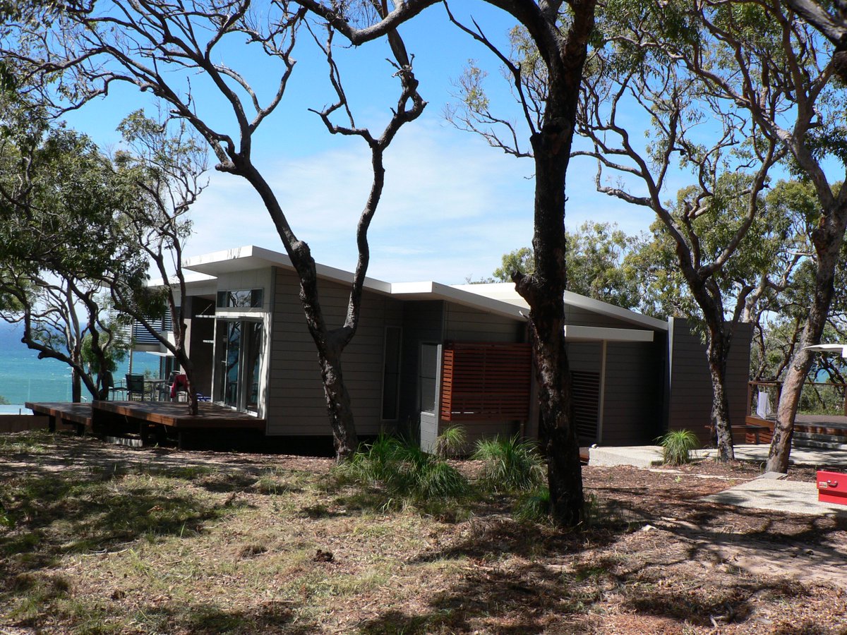 OptamBuilding's tweet image. Build on hills? Optam love sloping sites, coastal or rural locations|Individual designs incl Coastal Modern, Contemporary and Traditional